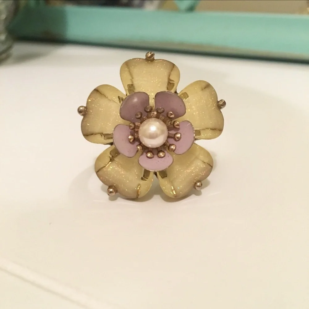 Sparkly Flower Statement Ring